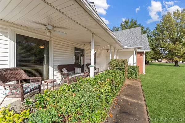 2795 Weber RD, Claremore, OK 74017