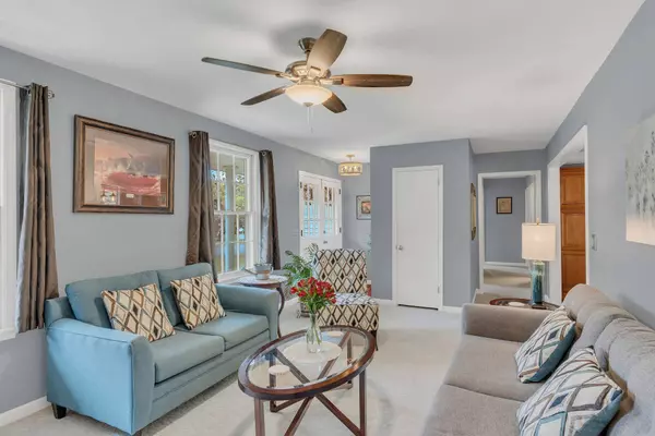 106 Trousdale Dr, Hendersonville, TN 37075