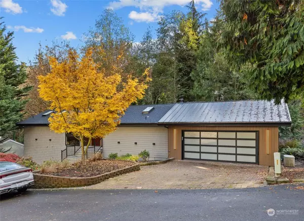 9375 SE 47th ST, Mercer Island, WA 98040