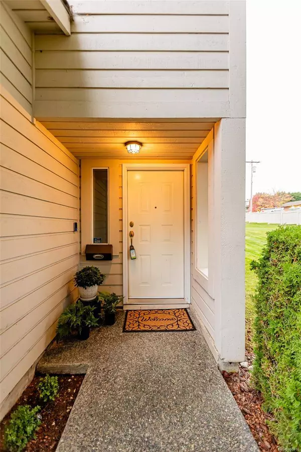 1287 Verdier Ave #55, Central Saanich, BC V8M 1H2