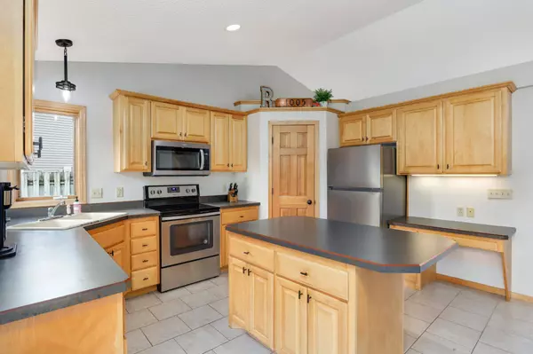 486 Tuttle DR, Hastings, MN 55033