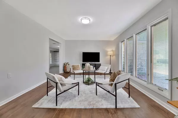 246 S Delos Ave, Haysville, KS 67060-1719