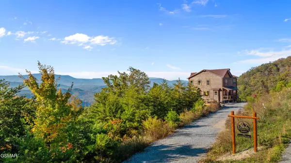 1887 Mountain Ash WAY, Sevierville, TN 37876