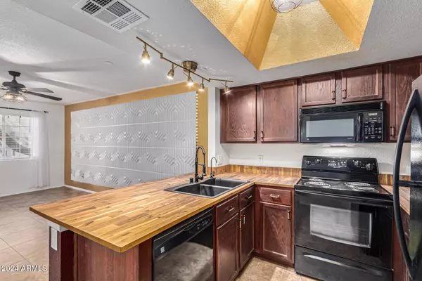 1720 E THUNDERBIRD Road #1081, Phoenix, AZ 85022