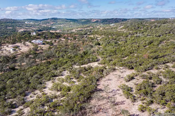 50 THUNDER CREEK RD, Boerne, TX 78006