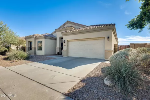 8723 E HILLVIEW Street, Mesa, AZ 85207