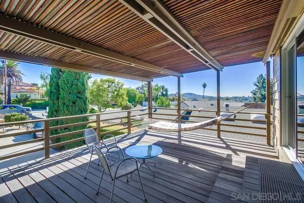 4566 Glen St, La Mesa, CA 91941