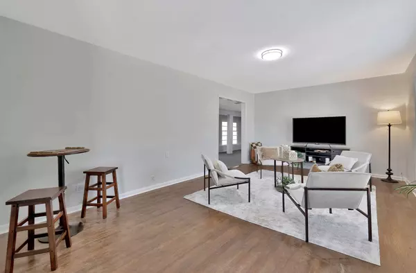 246 S Delos Ave, Haysville, KS 67060-1719