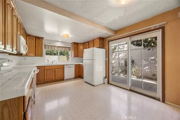 5801 Gloucester CIR, Westminster, CA 92683