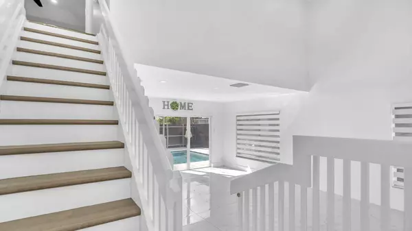 8114 SW 157th Ct, Miami, FL 33193-3020