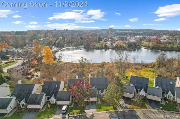 647 MILL POINTE Drive, Milford, MI 48381