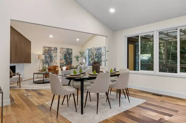 9375 SE 47th ST, Mercer Island, WA 98040