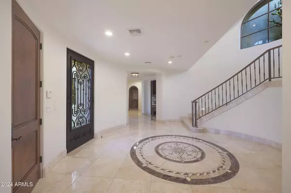 3800 E Lincoln Drive #57, Phoenix, AZ 85018