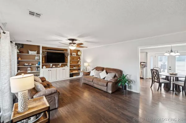 2795 Weber RD, Claremore, OK 74017