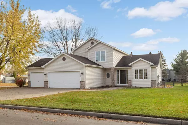 486 Tuttle DR, Hastings, MN 55033