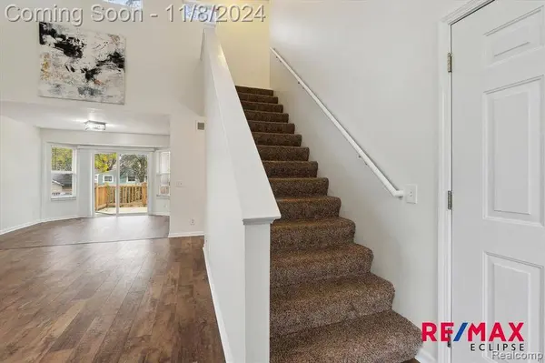 4834 Fenmore Avenue, Waterford, MI 48328