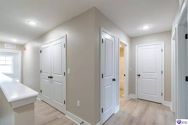 206 A Hunter Lane, Elizabethtown, KY 42701