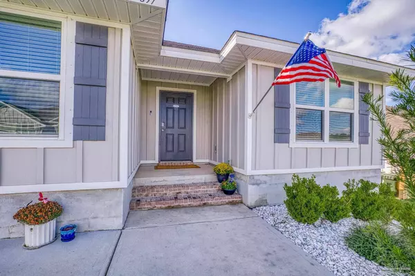 3897 James Stovall St, Pensacola, FL 32526