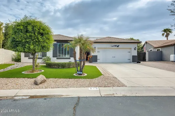 515 W PONCHO Lane, San Tan Valley, AZ 85143