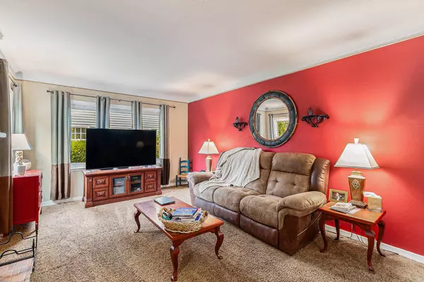 693 State Street, Holland, MI 49423