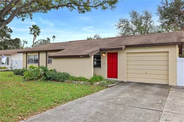 8214 DENISE DR, Seminole, FL 33777