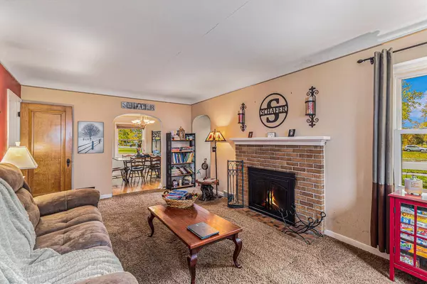 693 State Street, Holland, MI 49423