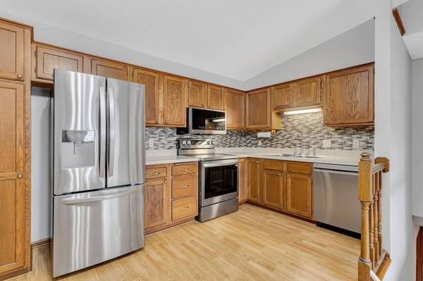 8791 Goldenrod LN N, Maple Grove, MN 55369