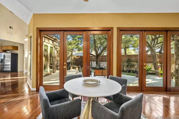 108 La Rue Ann, Castle Hills, TX 78213