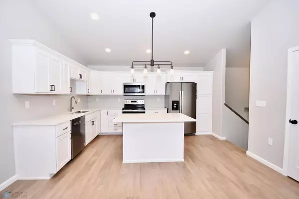 2395 Eagle Valley DR S, Fargo, ND 58104