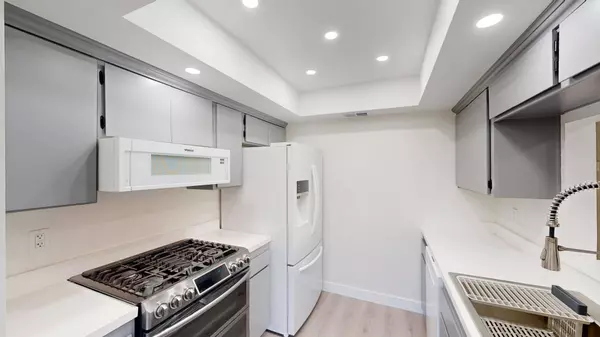 1111 E Ramon RD #46, Palm Springs, CA 92264