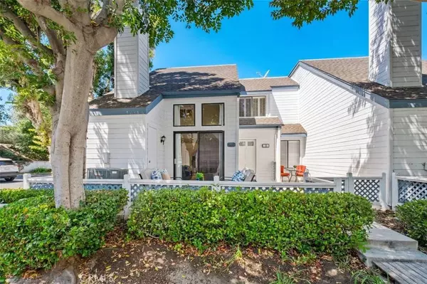 15 Greenmoor, Irvine, CA 92614