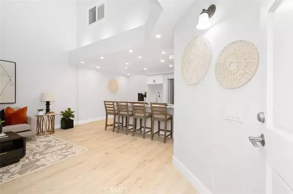 15 Greenmoor, Irvine, CA 92614