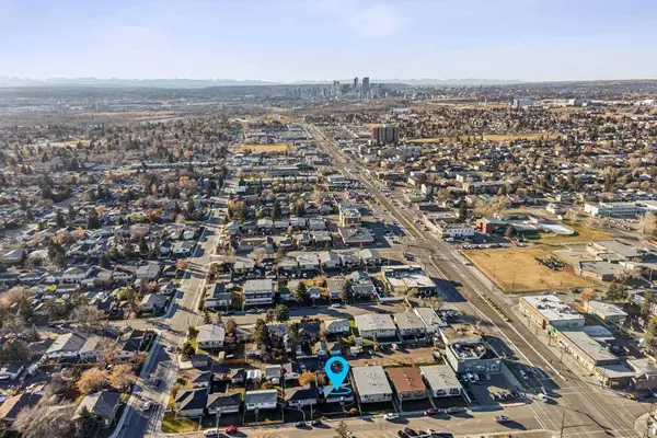 1823 42 ST SE, Calgary, AB T2B 1G1