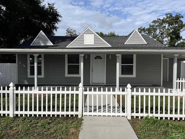2020 W Hernandez St, Pensacola, FL 32501