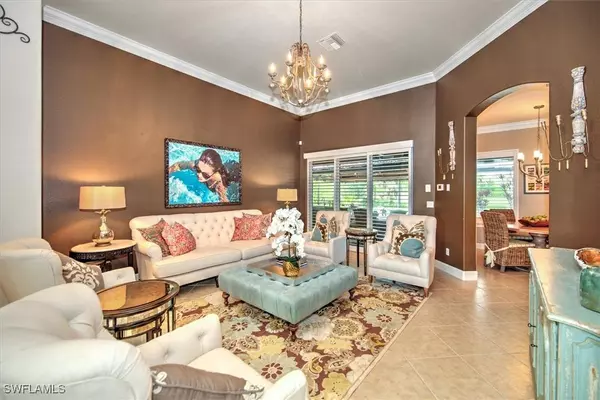 9784 Nickel Ridge CIR, Naples, FL 34120