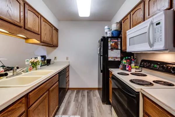 1121 Stonewood Crossing, Sun Prairie, WI 53590