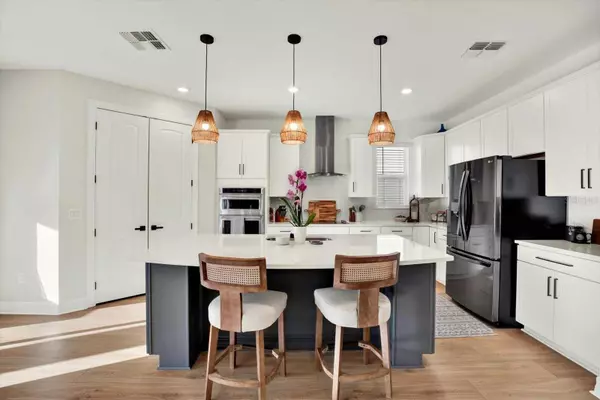 9483 IBIS GROVE BLVD, Wesley Chapel, FL 33545