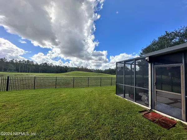 2553 WHISPERING PINES DR, Orange Park, FL 32003