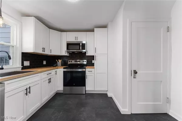 1123 29th ST NE, Canton, OH 44714