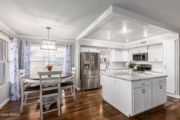 7938 W WESCOTT Drive, Glendale, AZ 85308