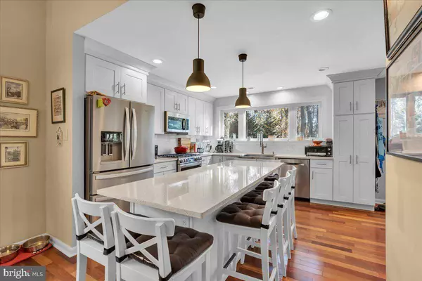 4 REDSTONE RDG, Voorhees, NJ 08043