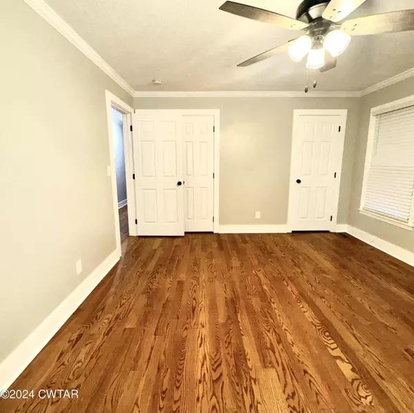 601 College ST, Kenton, TN 38233