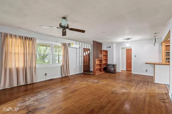 1307 Patricia Drive, Bossier City, LA 71112