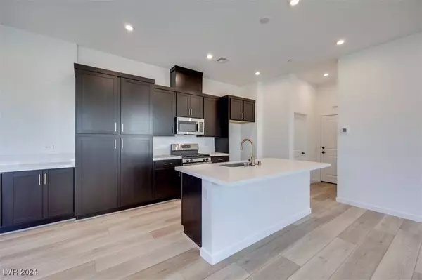 2667 Kindswood Street, Henderson, NV 89044