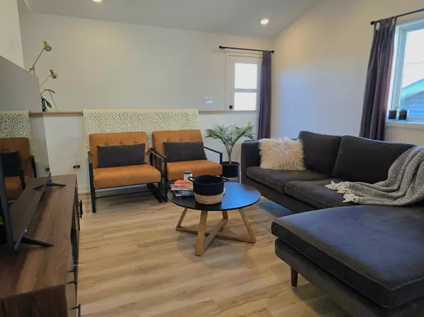 6017 Sandstone ST NW #100, Rochester, MN 55901