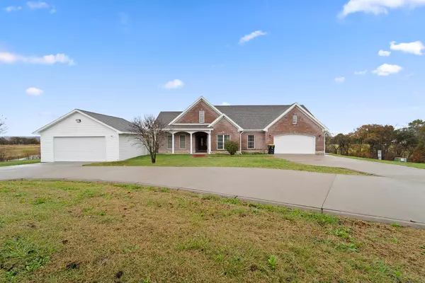 5310 Tebbetts view DR, Tebbetts, MO 65080