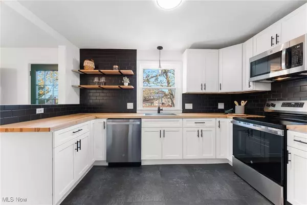 1123 29th ST NE, Canton, OH 44714