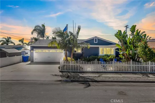735 Iris AVE, Imperial Beach, CA 91932