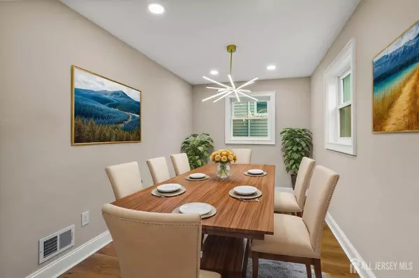 19 Kamm AVE, South River, NJ 08882