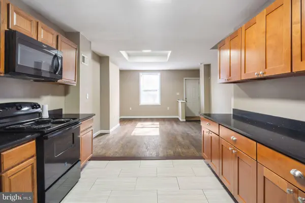 3735 ASPEN ST, Philadelphia, PA 19104